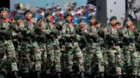 G-tampil-gagah-begini-penampilan-defile-pasukan-pada-peringatan-hut-ke79-tni-mzb